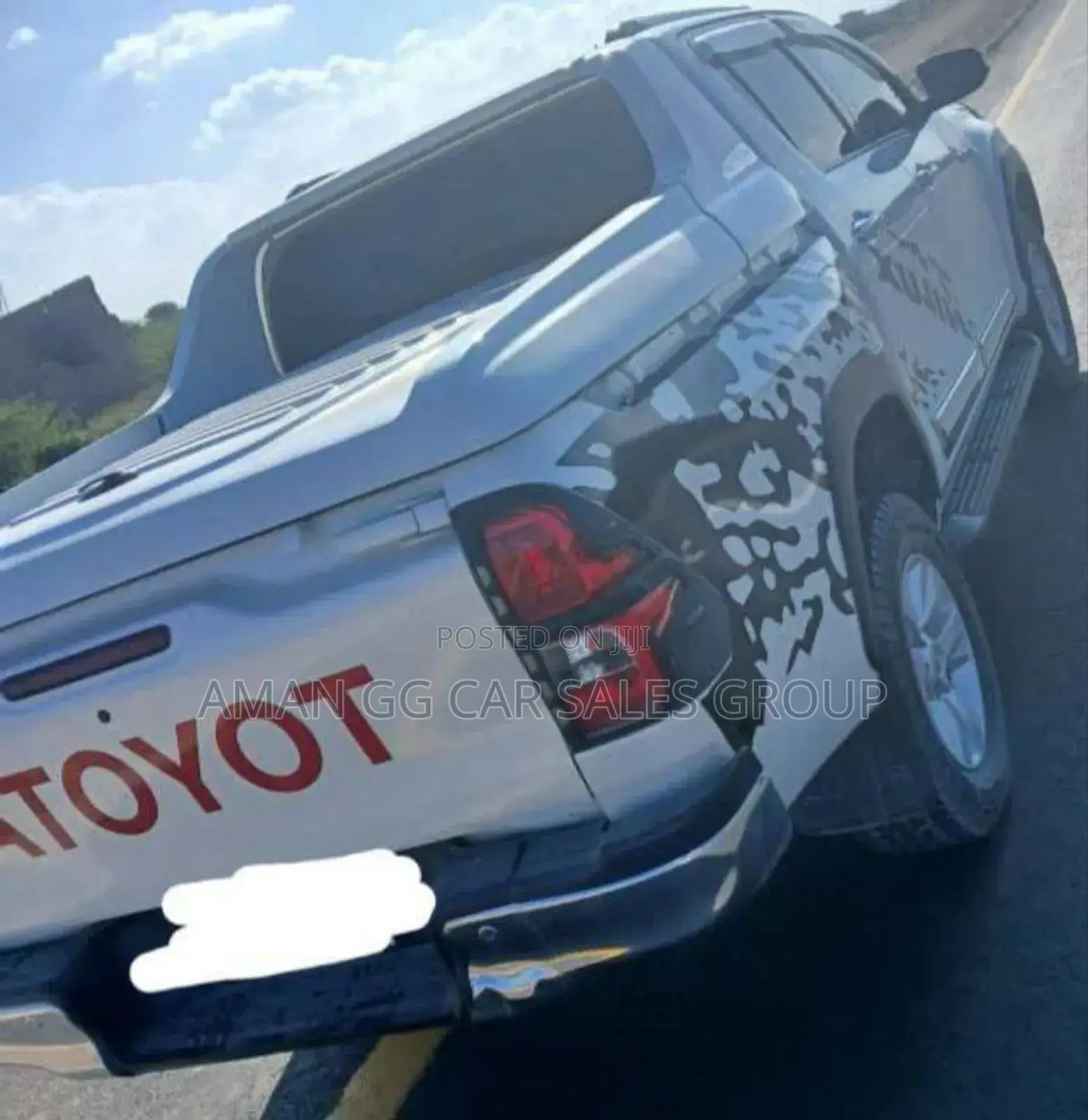 Toyota Hilux 2019 White