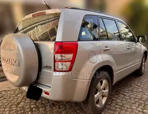 Photo - Suzuki Grand Vitara 2.4 Premium 2011 Silver