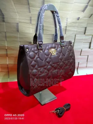 Photo - Europe Standard 
Classy Handbags
Awesome Quality