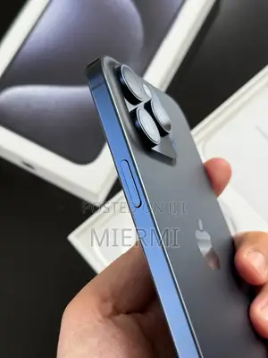 New Apple iPhone 15 Pro Max 256 GB Blue