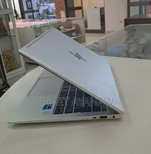 New Laptop HP EliteBook 830 G6 16GB Intel Core I5 SSD 512GB