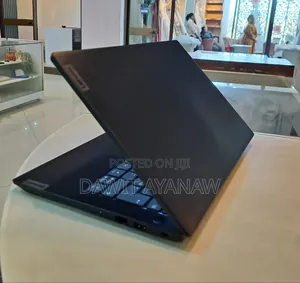 New Laptop Lenovo 8GB AMD Ryzen 3 SSD 256GB