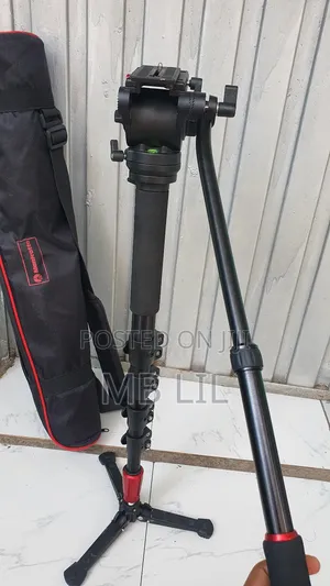 Monopod and Tripod