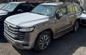 Photo - New Toyota Land Cruiser 2024 Black