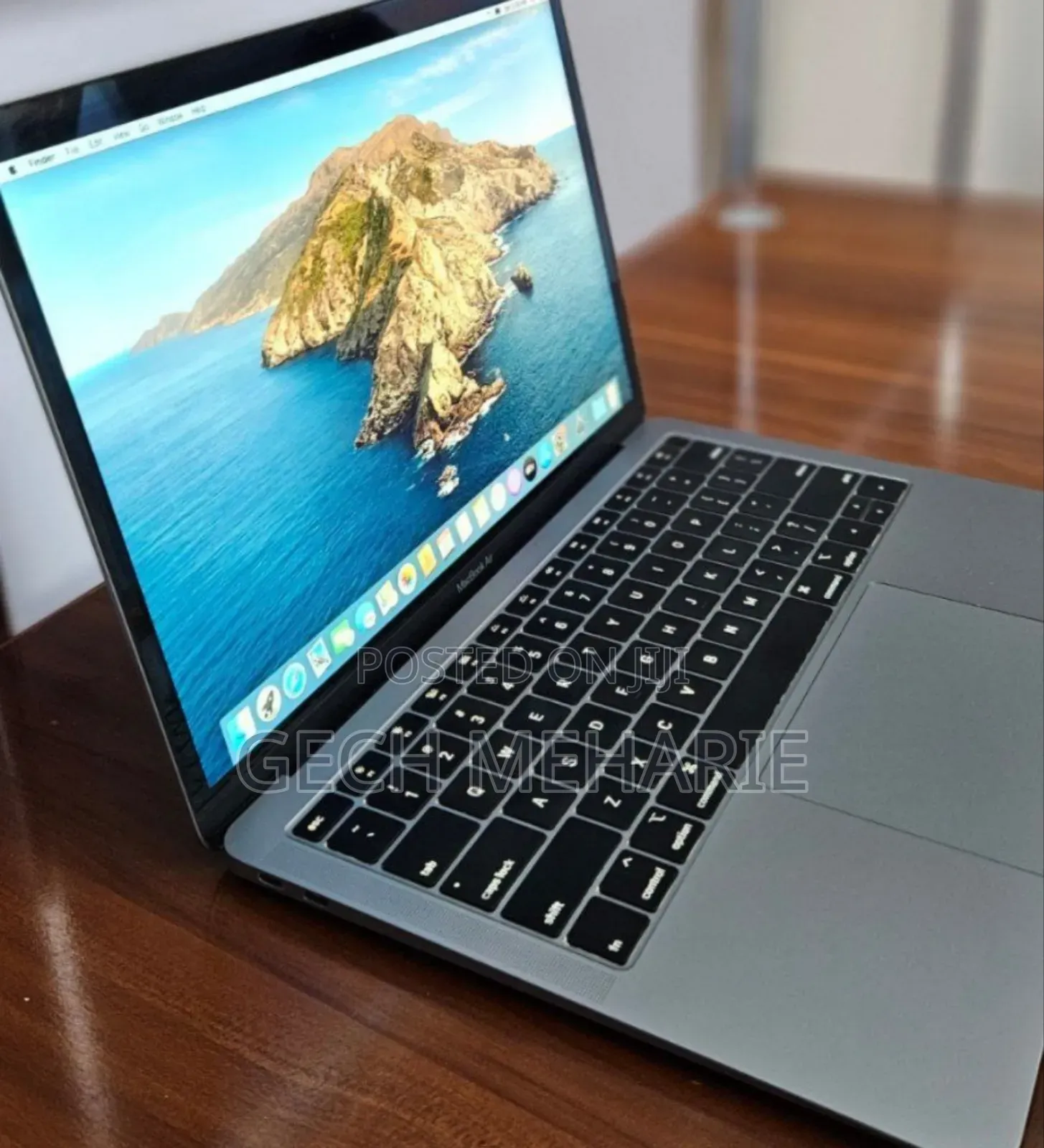 New Laptop Apple MacBook Air 2019 8GB Intel Core I5 SSD 128GB