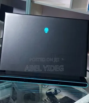 New Laptop Alienware M17x R2 24GB AMD Ryzen 9 SSD 1T