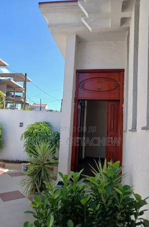 3bdrm Villa in Figa, Luxury Villa, Bole for sale