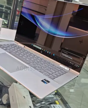 New Laptop HP 14-Dq1088wm 16GB Intel Core I7 SSD 1T