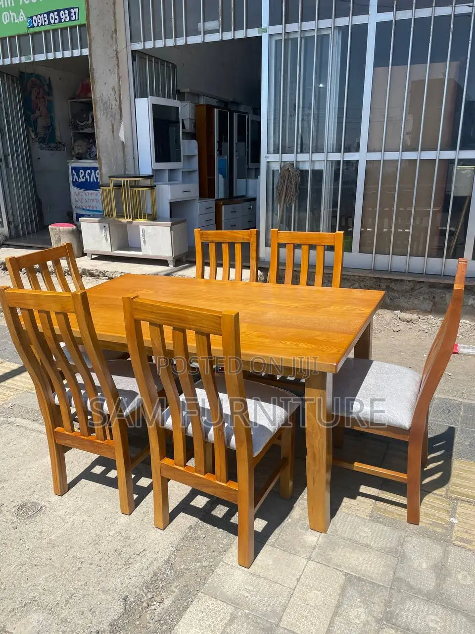 Dining Tebel