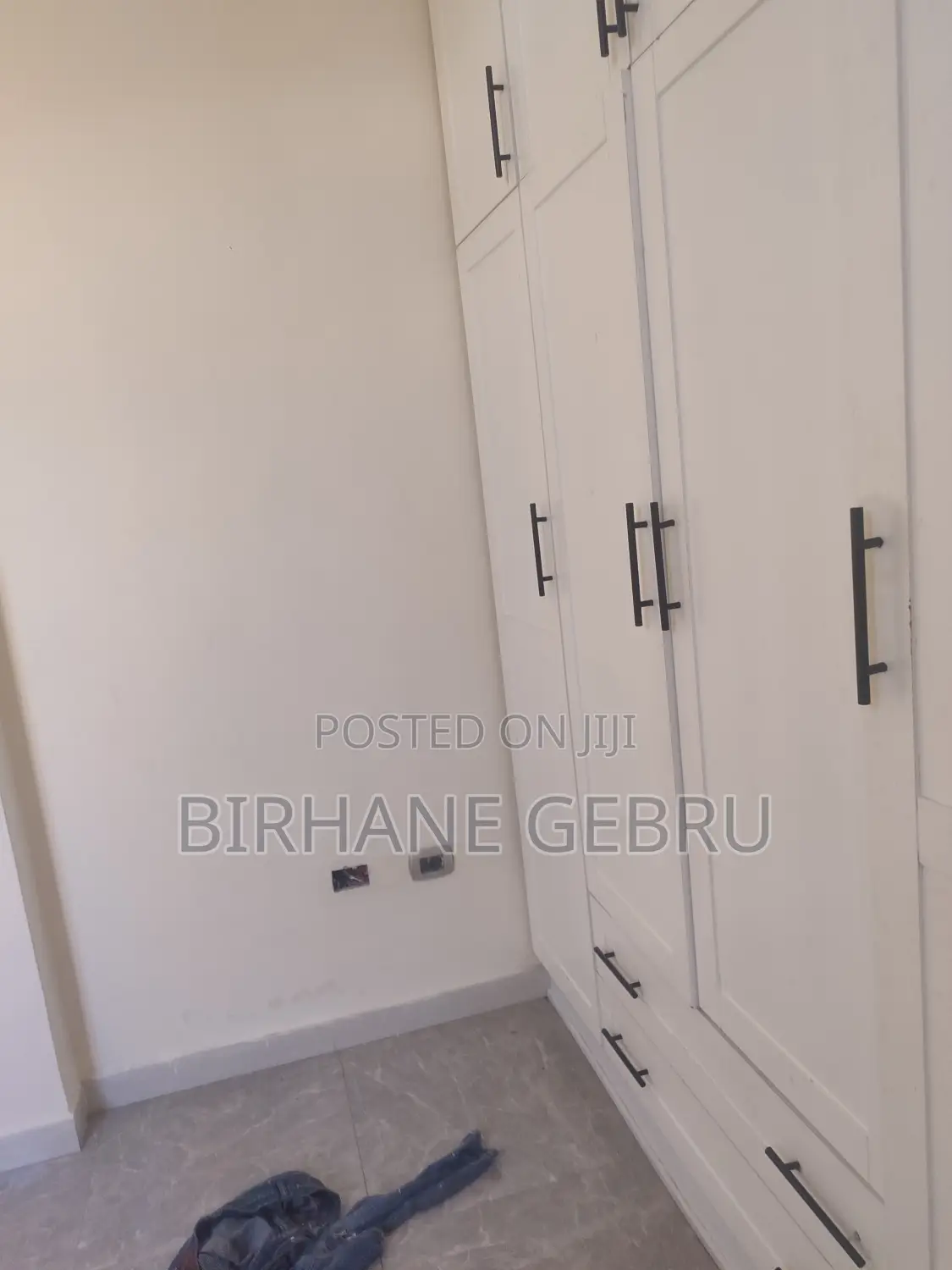 Luxury Apartment Rent for Office