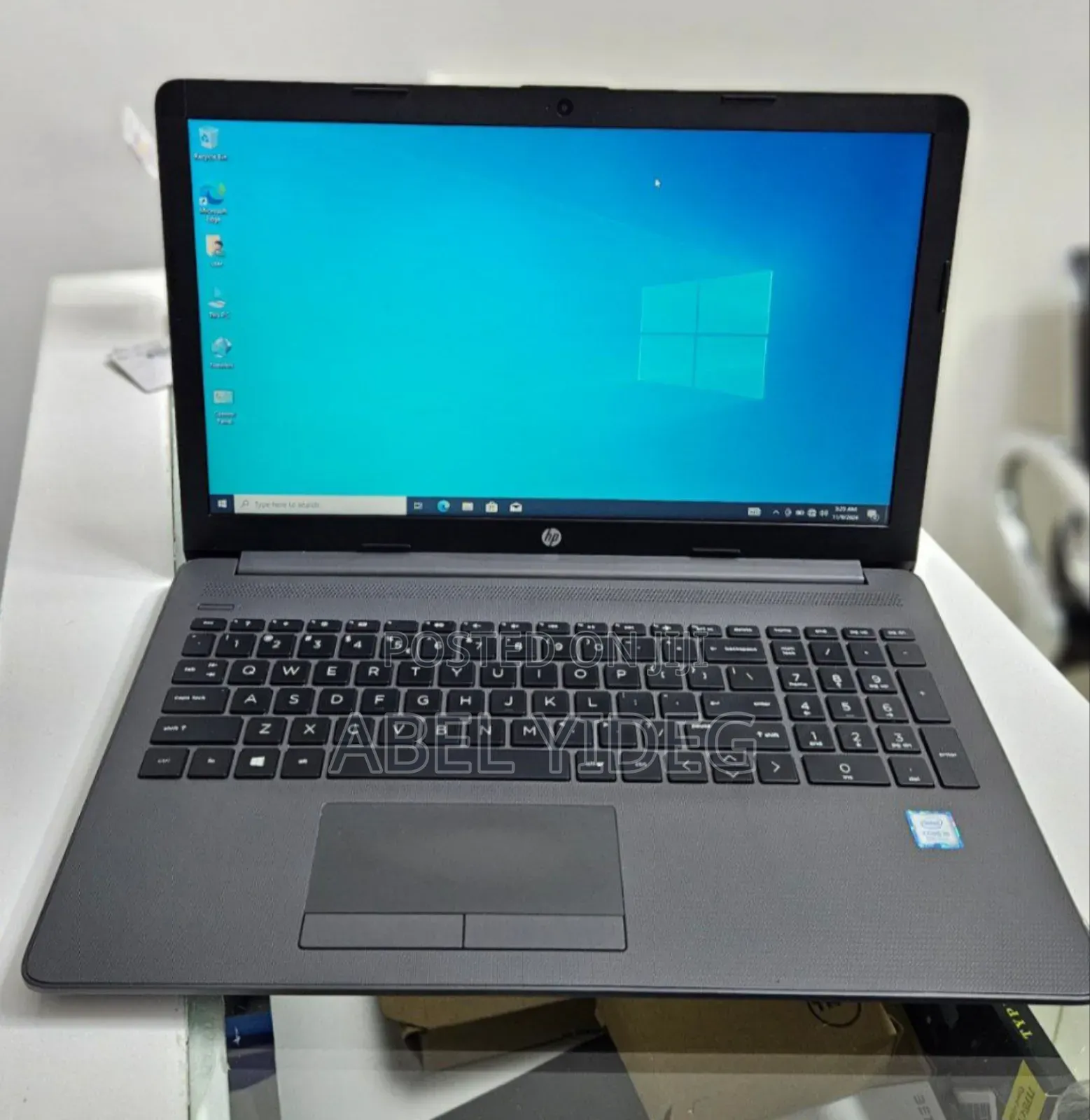 New Laptop HP Stream Notebook 8GB Intel Core I5 HDD 1T