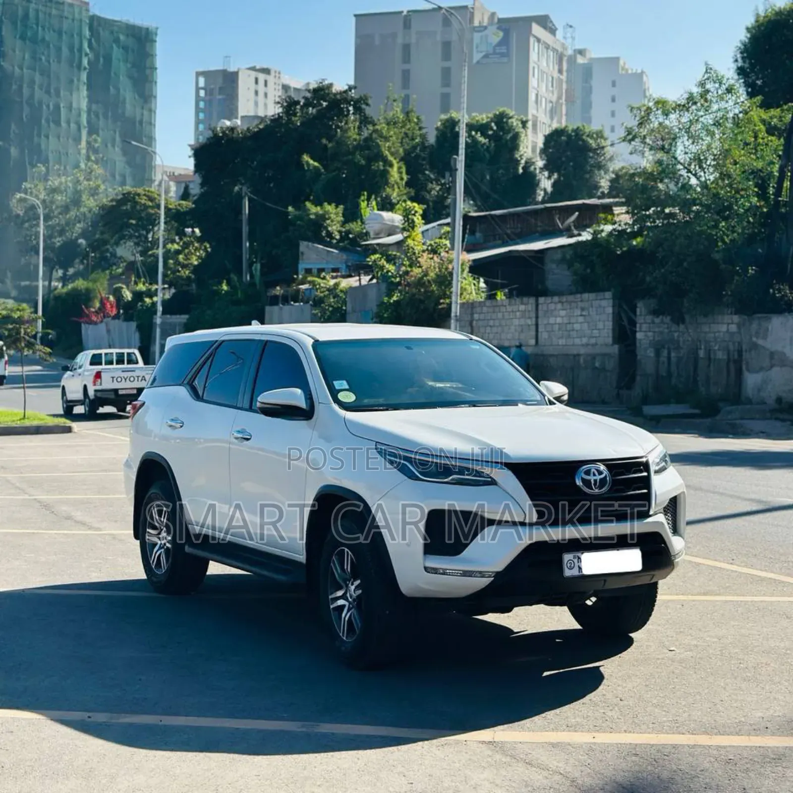 Toyota Fortuner 2022 White