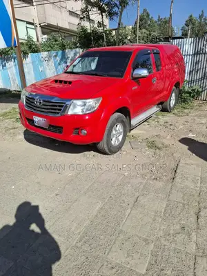 Toyota Hilux 2014 Red