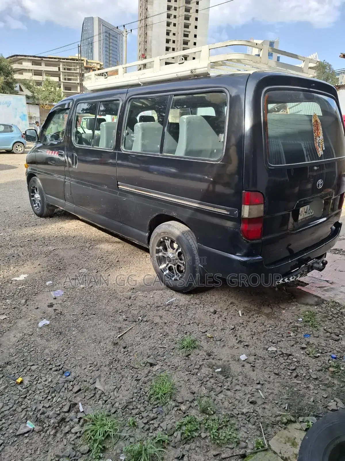 Toyota HiAce 1999 Blue
