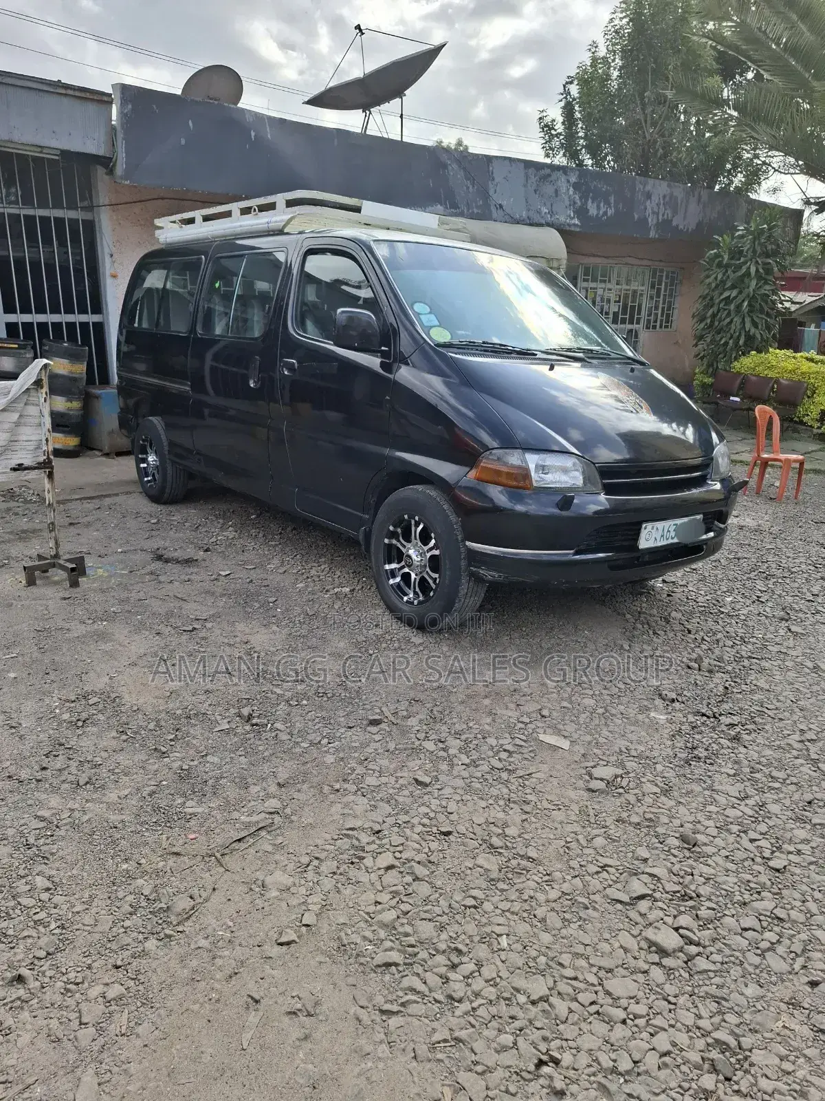 Toyota HiAce 1999 Blue