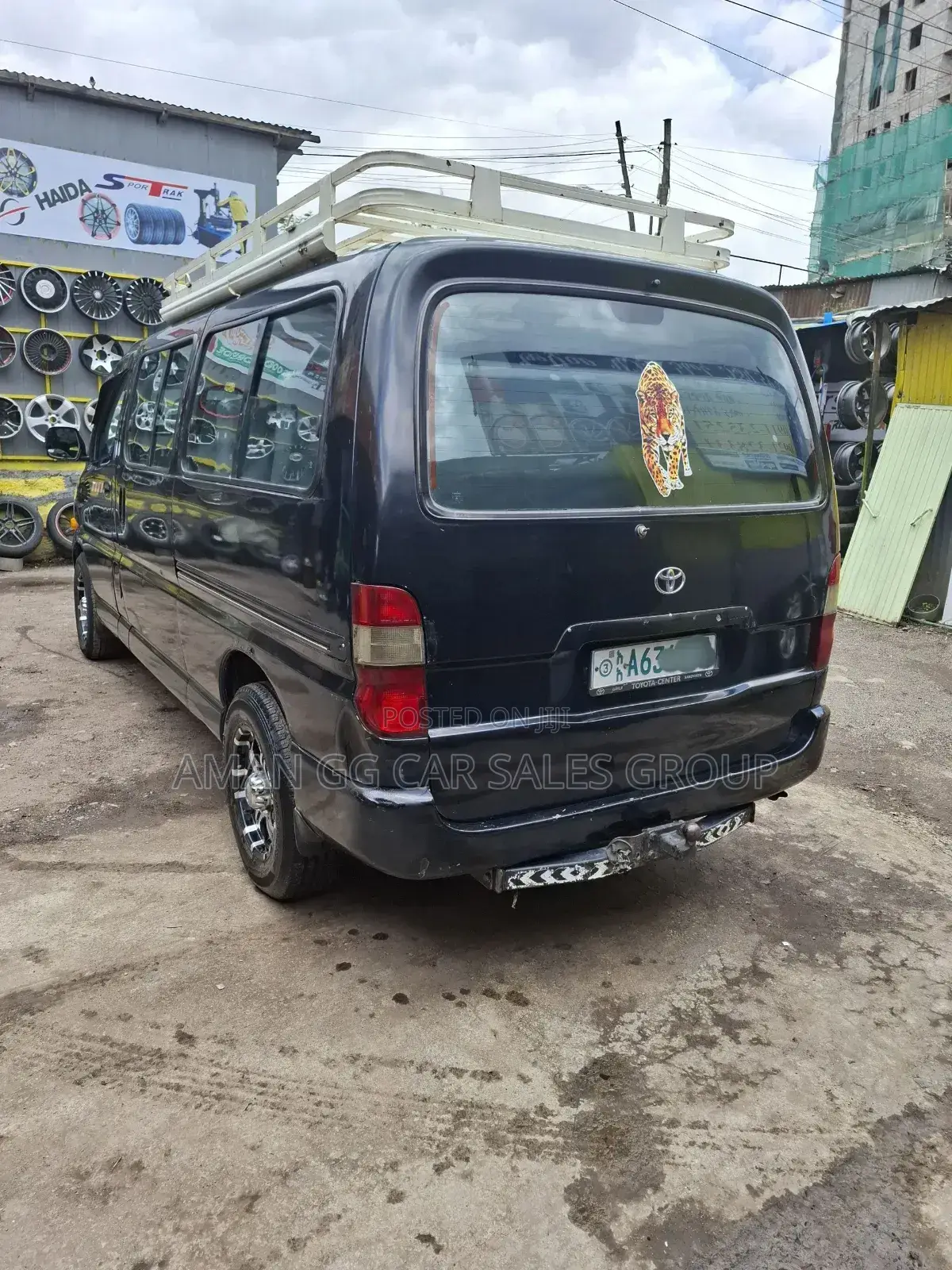 Toyota HiAce 1999 Blue