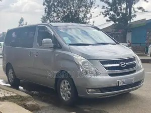 Hyundai Starex 2015 Grey