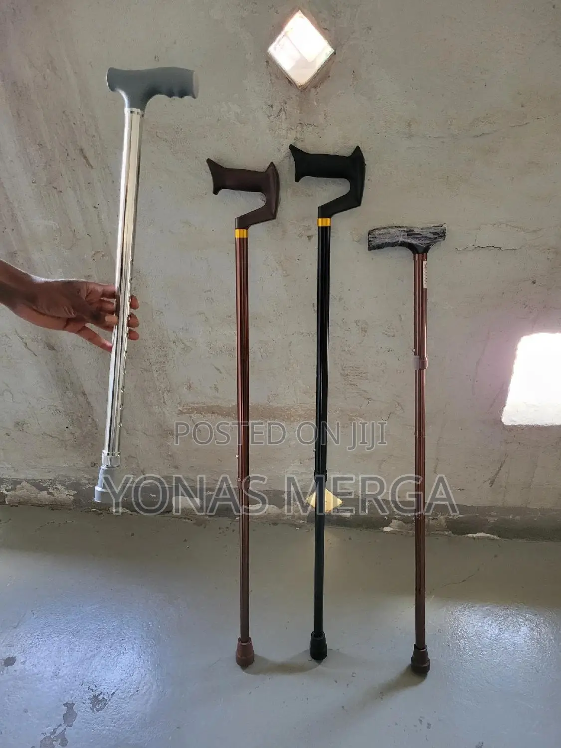 Cane /Stick EASY TO CARRY:Folds Easily for Storage or Travel