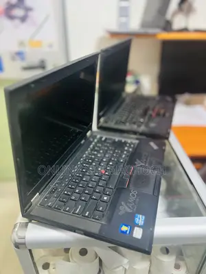 Photo - Laptop Lenovo ThinkPad Yoga 4GB Intel Core I5 HDD 512GB