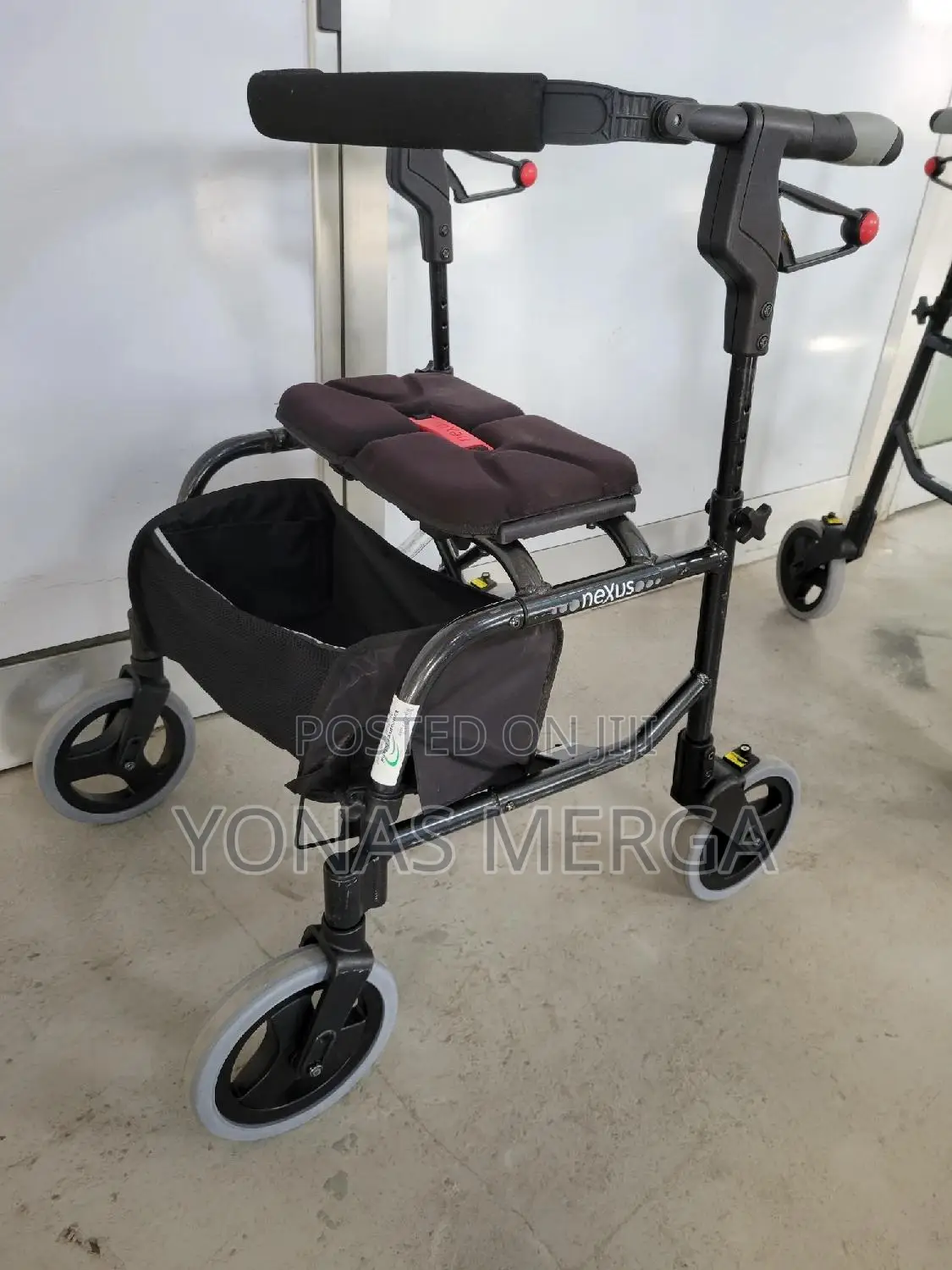 Rollator Walker With Seat, Standard Height Lightweight/10210