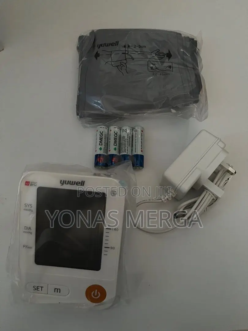Blood Pressure Monitor Upper Arm/ዲጂታል የደም መለኬያ+Battery Pack