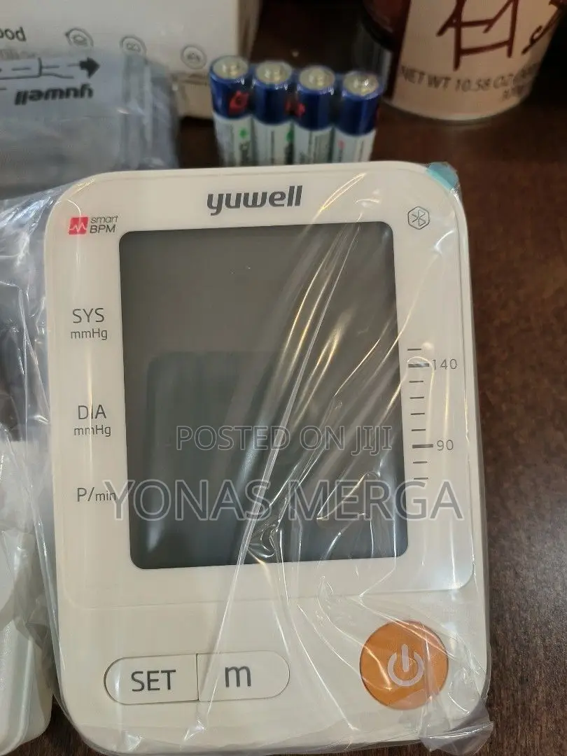 Arm Bp Monitor With Large Display የደም መለኪያ መቆጣጠሪያ፦USB Cable