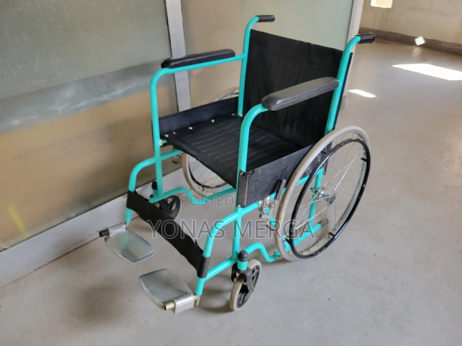 ዩዝድwheelchair¶Experience Independence Wheelchair00wheelchair
