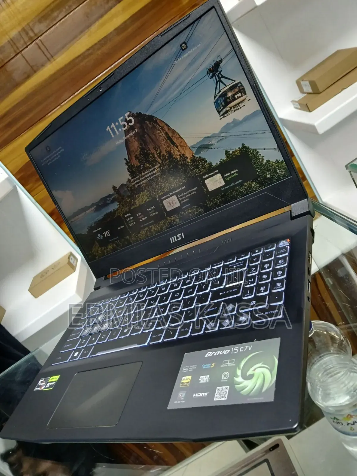 New Laptop MSI Creator 17 B11ue-412 16GB AMD Ryzen 5 SSD 1T