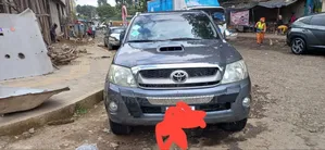 Toyota Hilux 2012 Gray