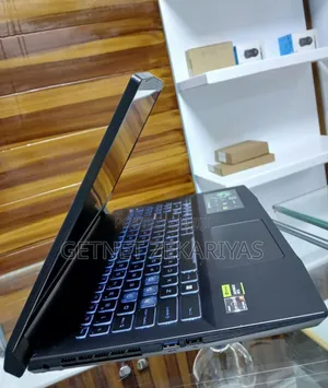 New Laptop MSI 16GB AMD Ryzen 5 SSD 1T