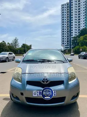 Toyota Yaris 2008 Gray