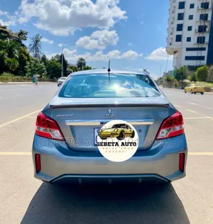 Mitsubishi Attrage 2022 Silver