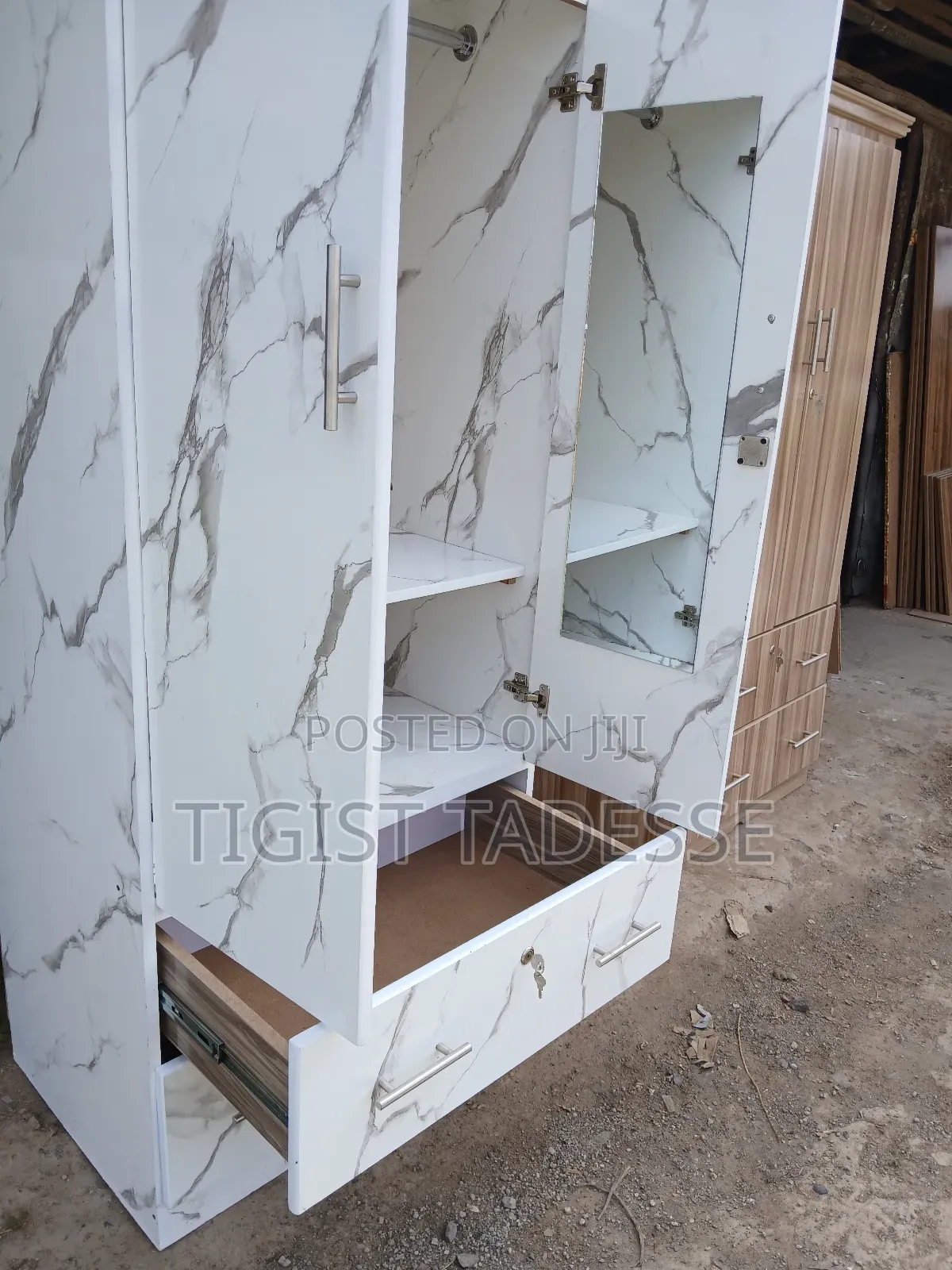 Cupboard 80cm Laminated Water Proff Material