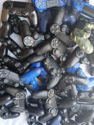 Photo - Playstation 4 Original A++ Joystick Dubai