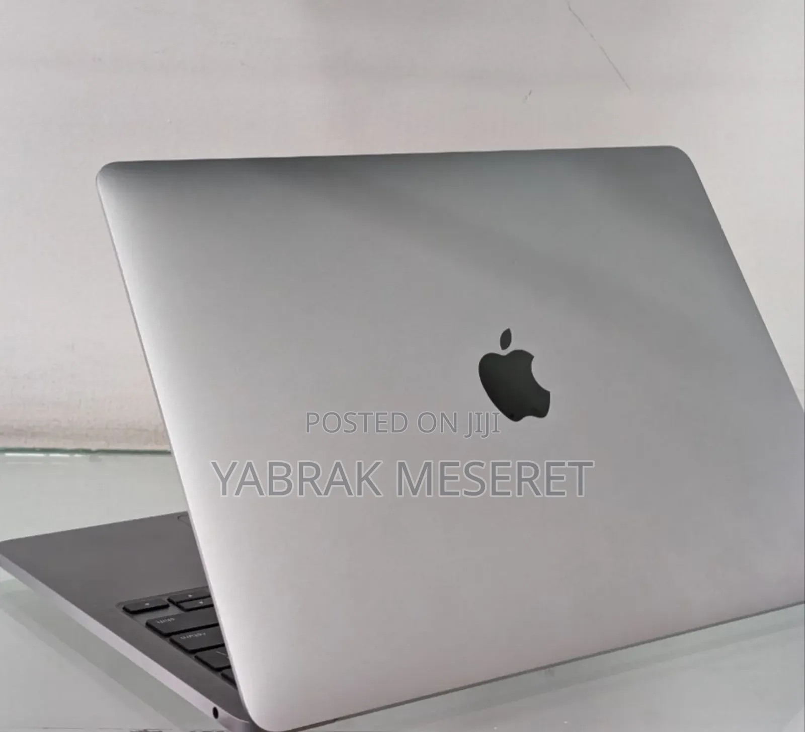 New Laptop Apple MacBook Pro M1 8GB Apple M1 Pro SSD 512GB