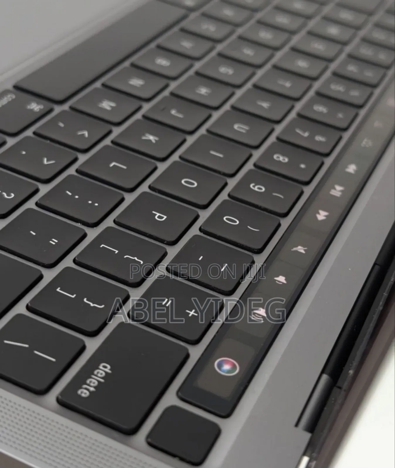 New Laptop Apple MacBook Pro 2020 M1 8GB Apple M1 SSD 256GB