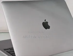 New Laptop Apple MacBook Pro 2020 M1 8GB Apple M1 SSD 256GB