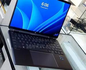 Photo - New Laptop HP Spectre 16GB Intel Core I7 SSD 1T