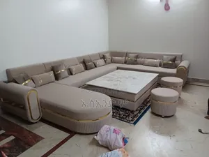 Photo - U Shaped Sofa With Table