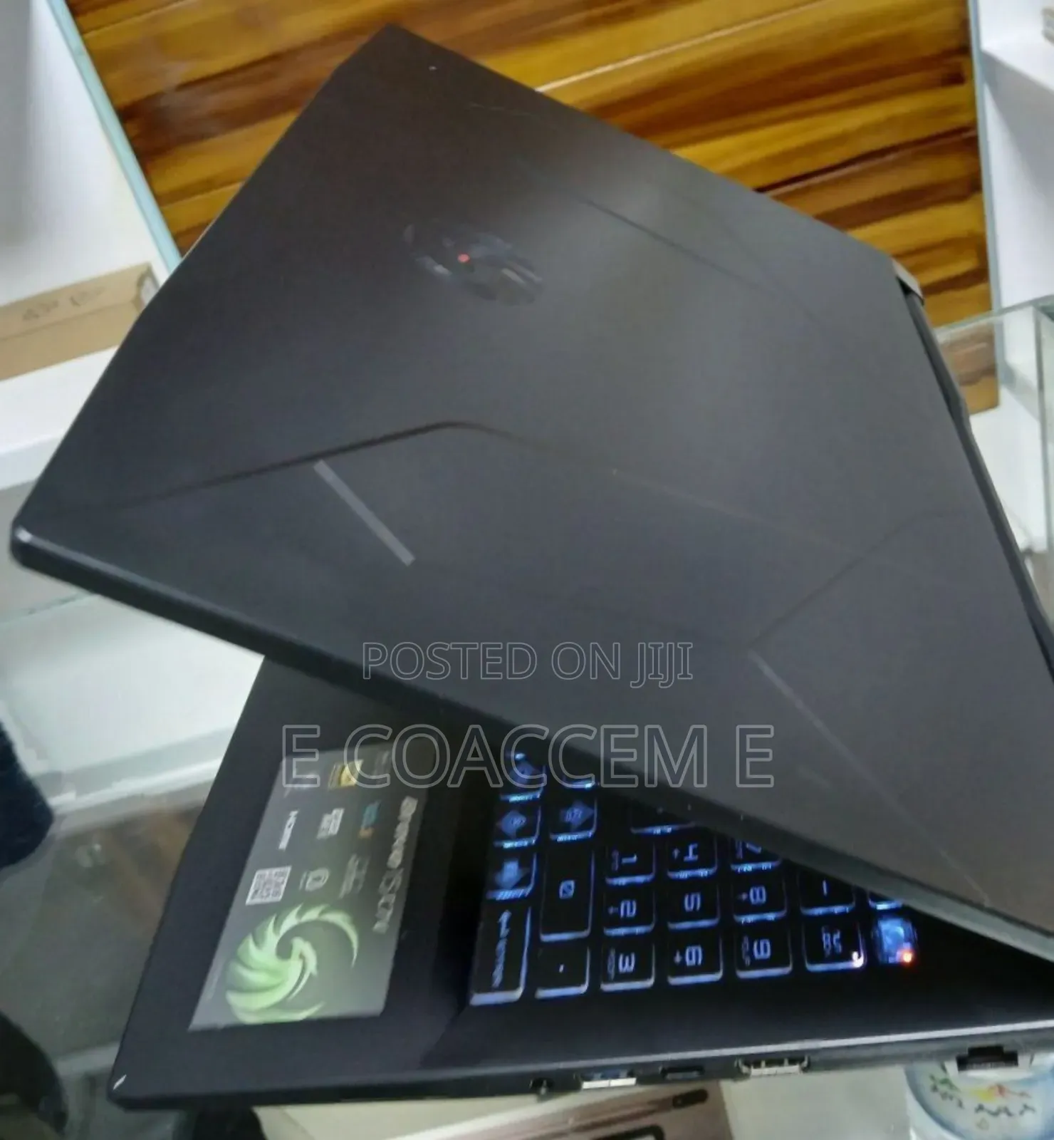 New Laptop MSI 16GB AMD Ryzen 5 SSD 1T