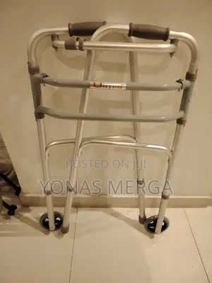 Medical Retractable Walking Stick/Walker/Rubber Cane/Ws_o4n