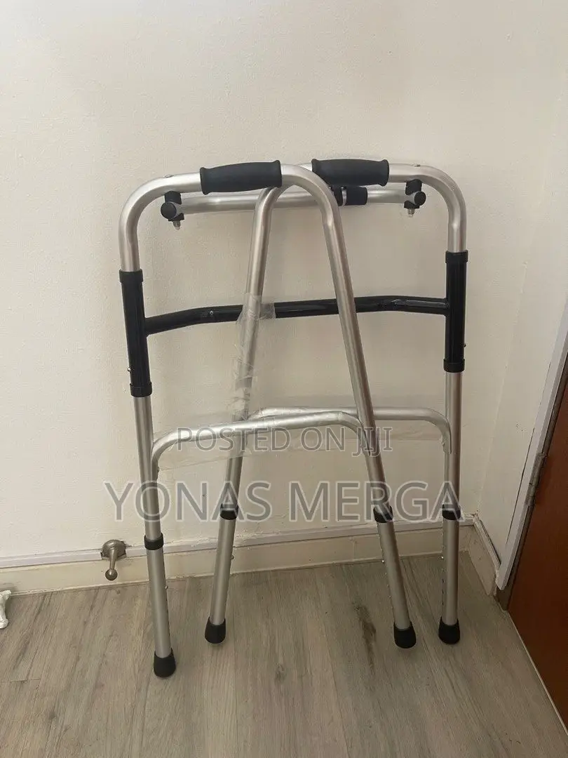 Aluminum Walker ወከርoffer Greater Stability While Standing