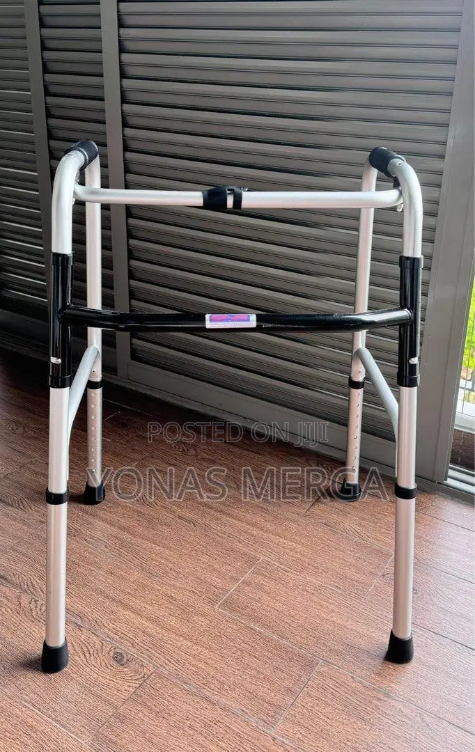 HEIGHT ADJUSTABLE WALKER/Walker/Shoulder Balance Treatment