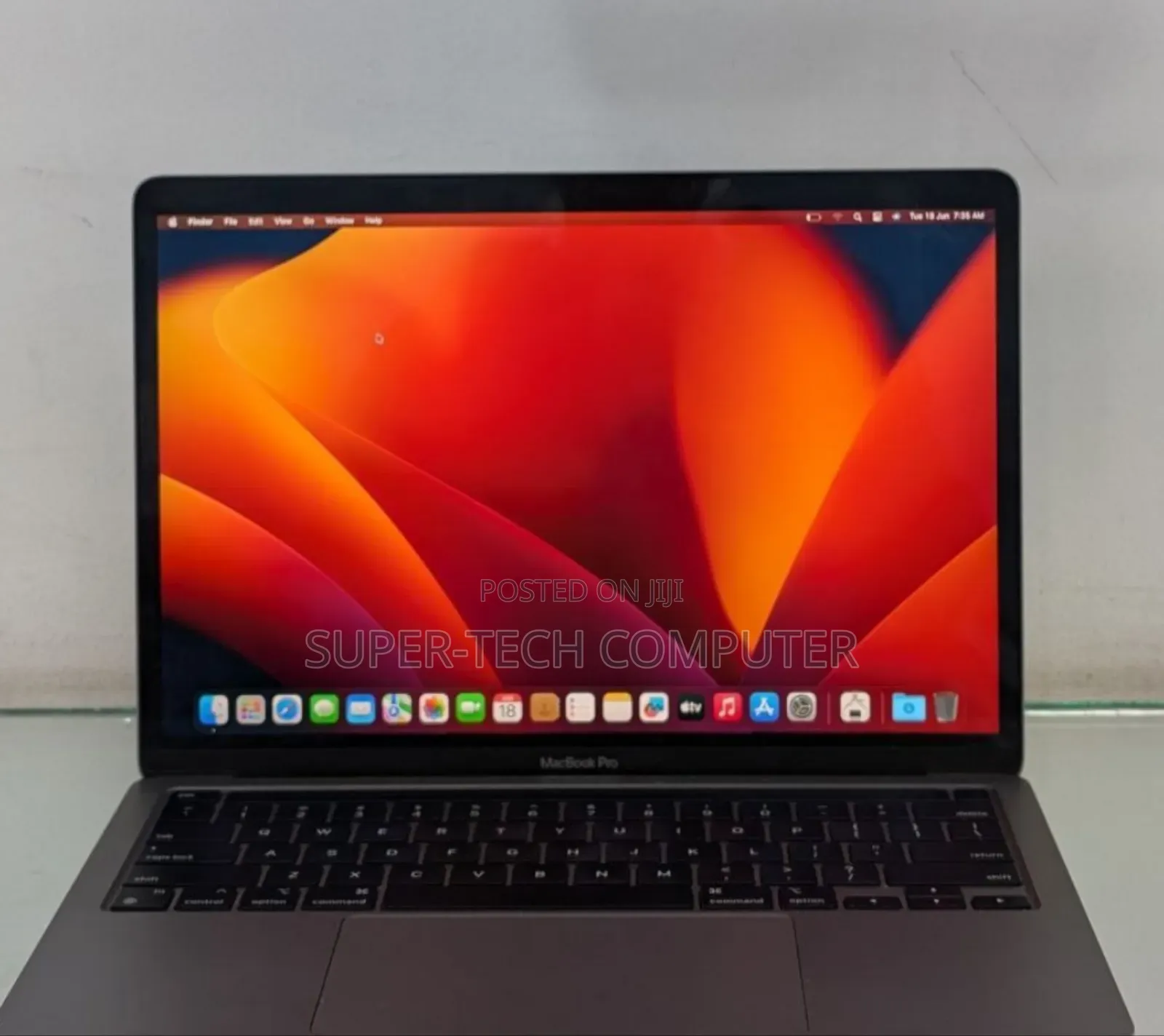 New Laptop Apple MacBook Pro 2020 M1 8GB Apple M1 SSD 256GB