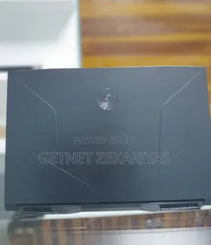 New Laptop MSI 16GB AMD Ryzen 7 SSD 1T