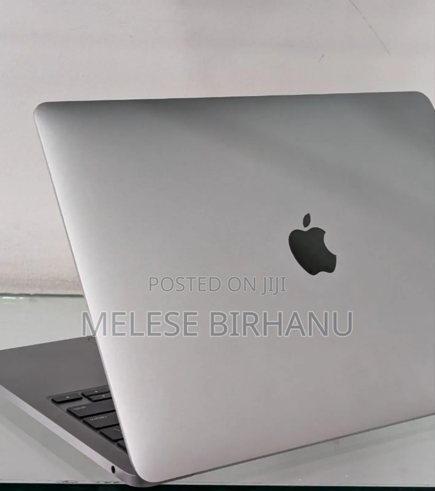 New Laptop Apple MacBook Pro 2020 M1 8GB Intel Core I7 SSD 512GB