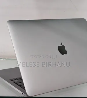 Photo - New Laptop Apple MacBook Pro 2020 M1 8GB Intel Core I7 SSD 512GB