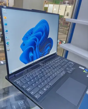 New Laptop Lenovo 16GB Intel Core I7 SSD 512GB