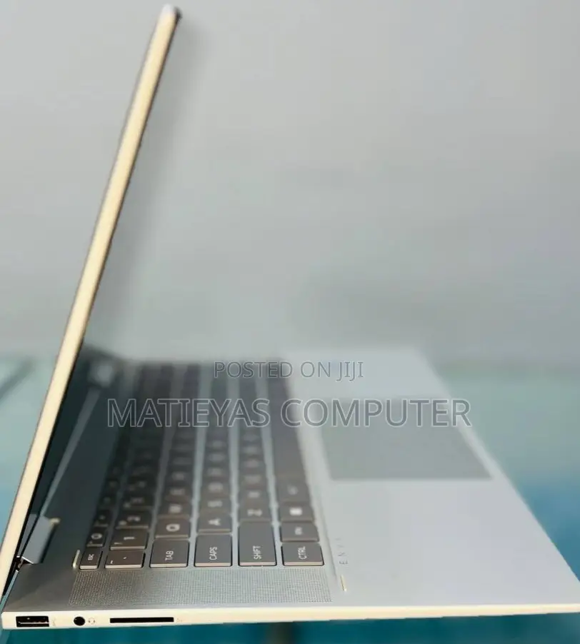 New Laptop HP EliteBook 830 G5 16GB Intel Core I5 SSD 512GB