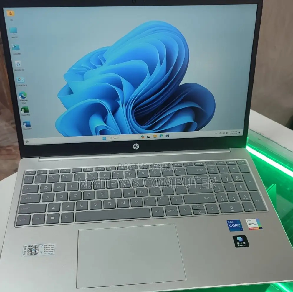 New Laptop HP Stream Notebook 16GB Intel Core I7 SSD 512GB